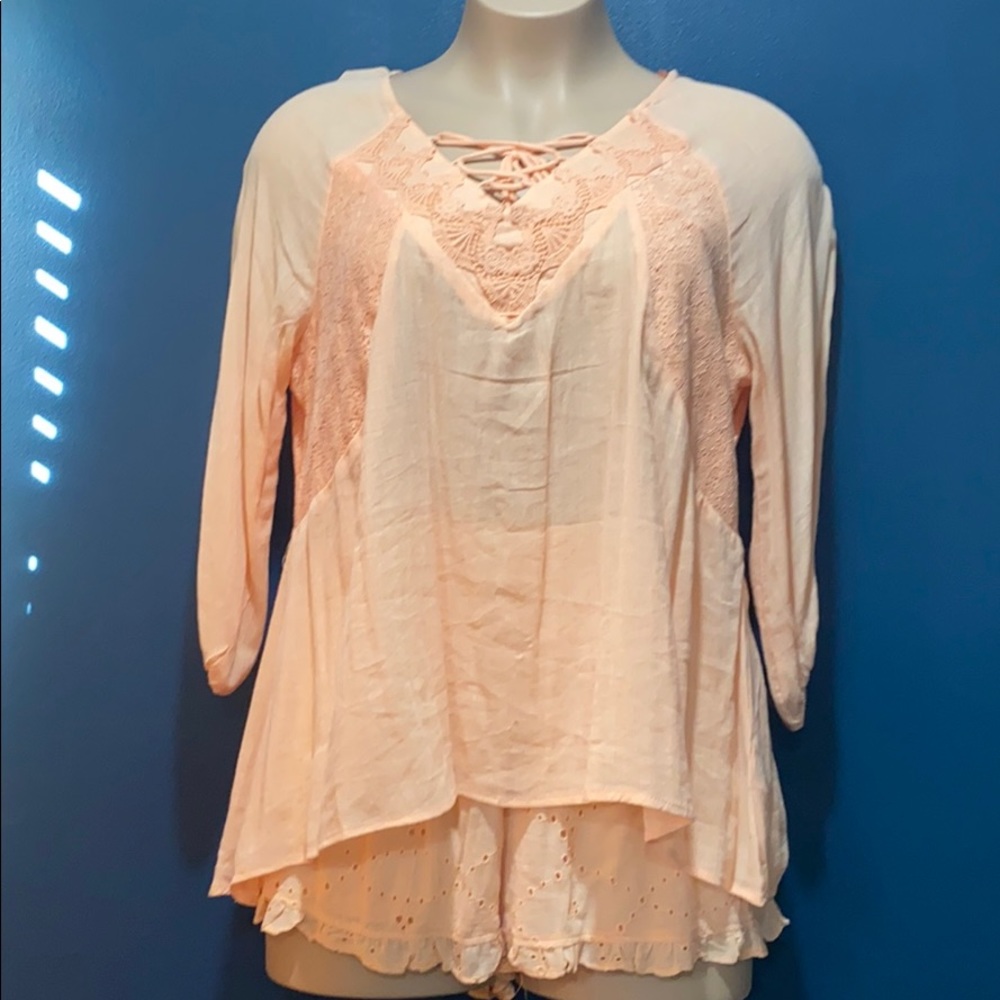 Red camel peach top